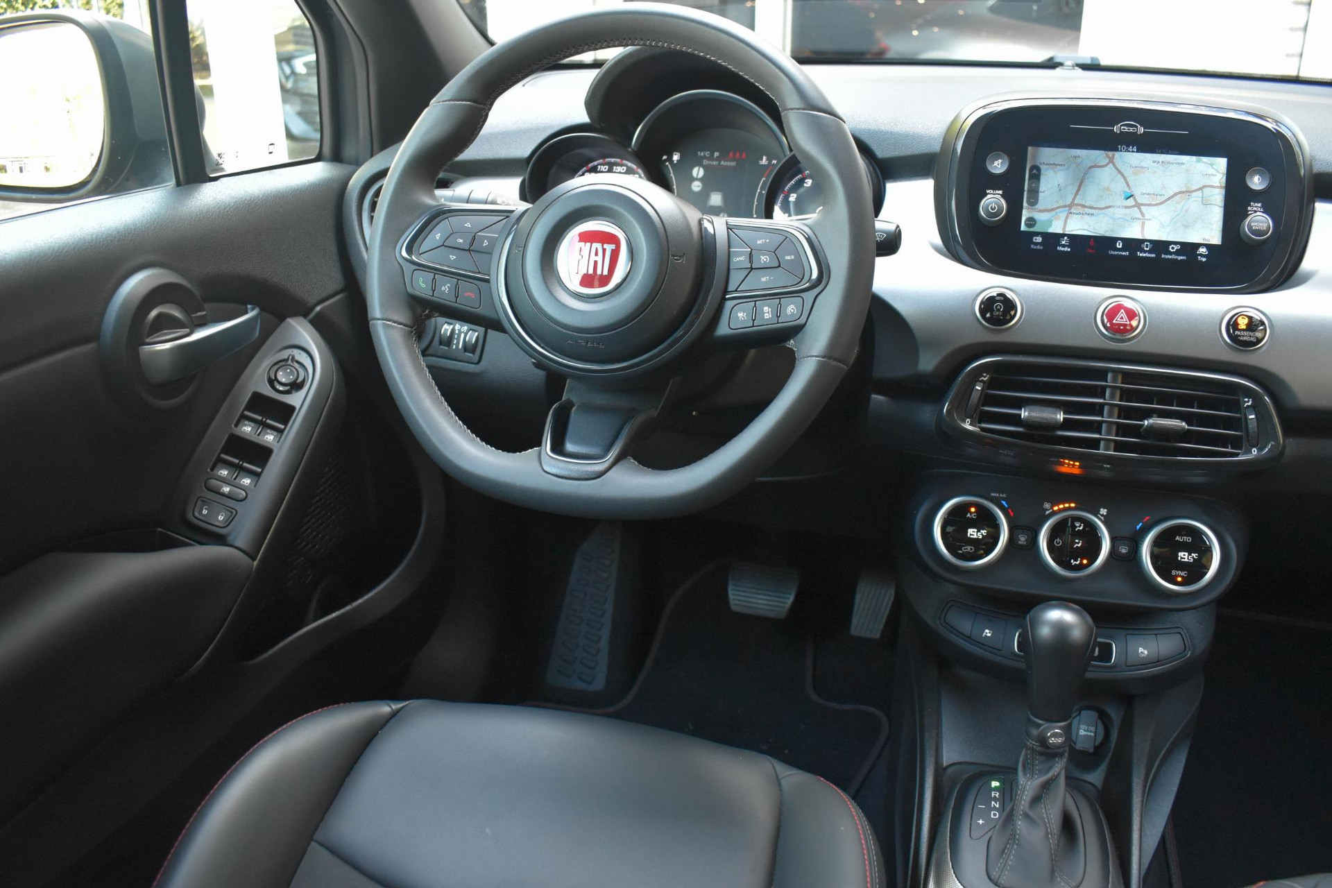 44508932-31.jpg