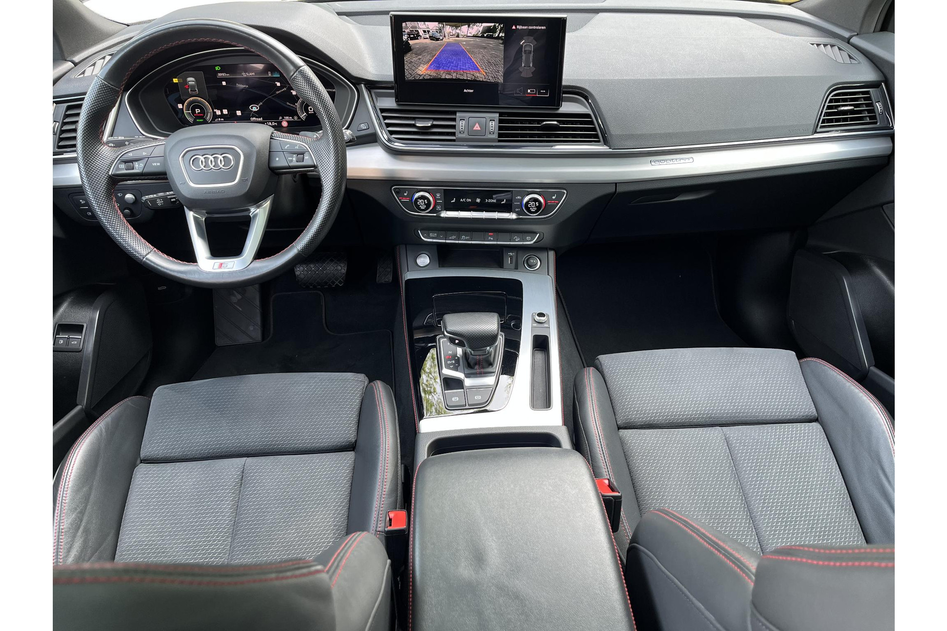 47000631-1.jpg