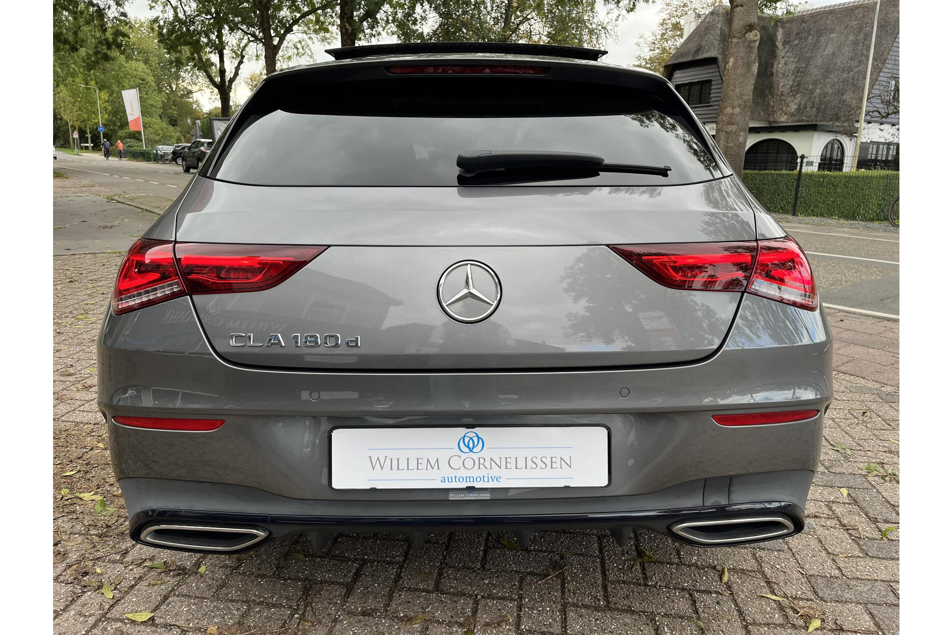 48260583-18.jpg