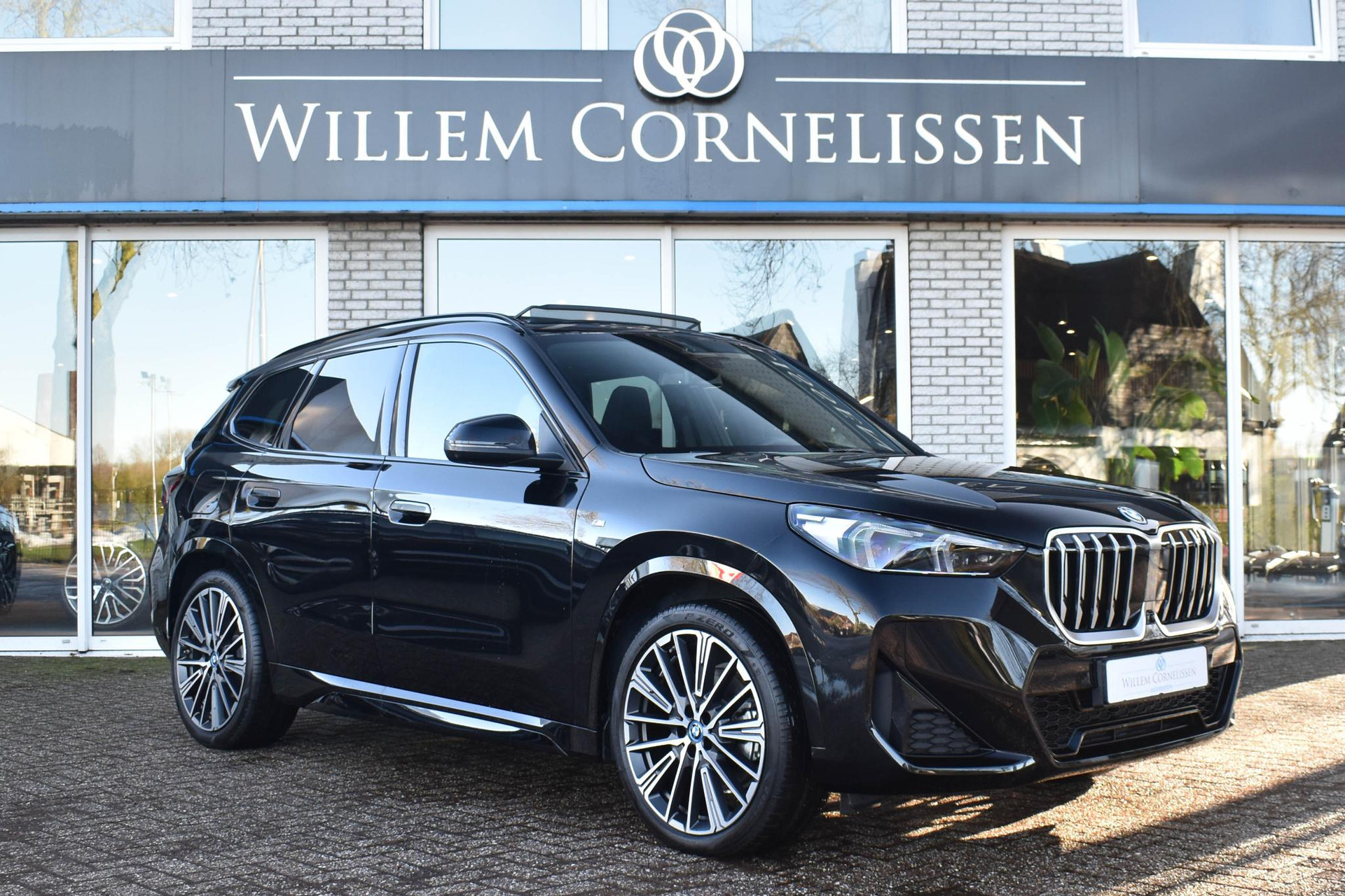 50235586