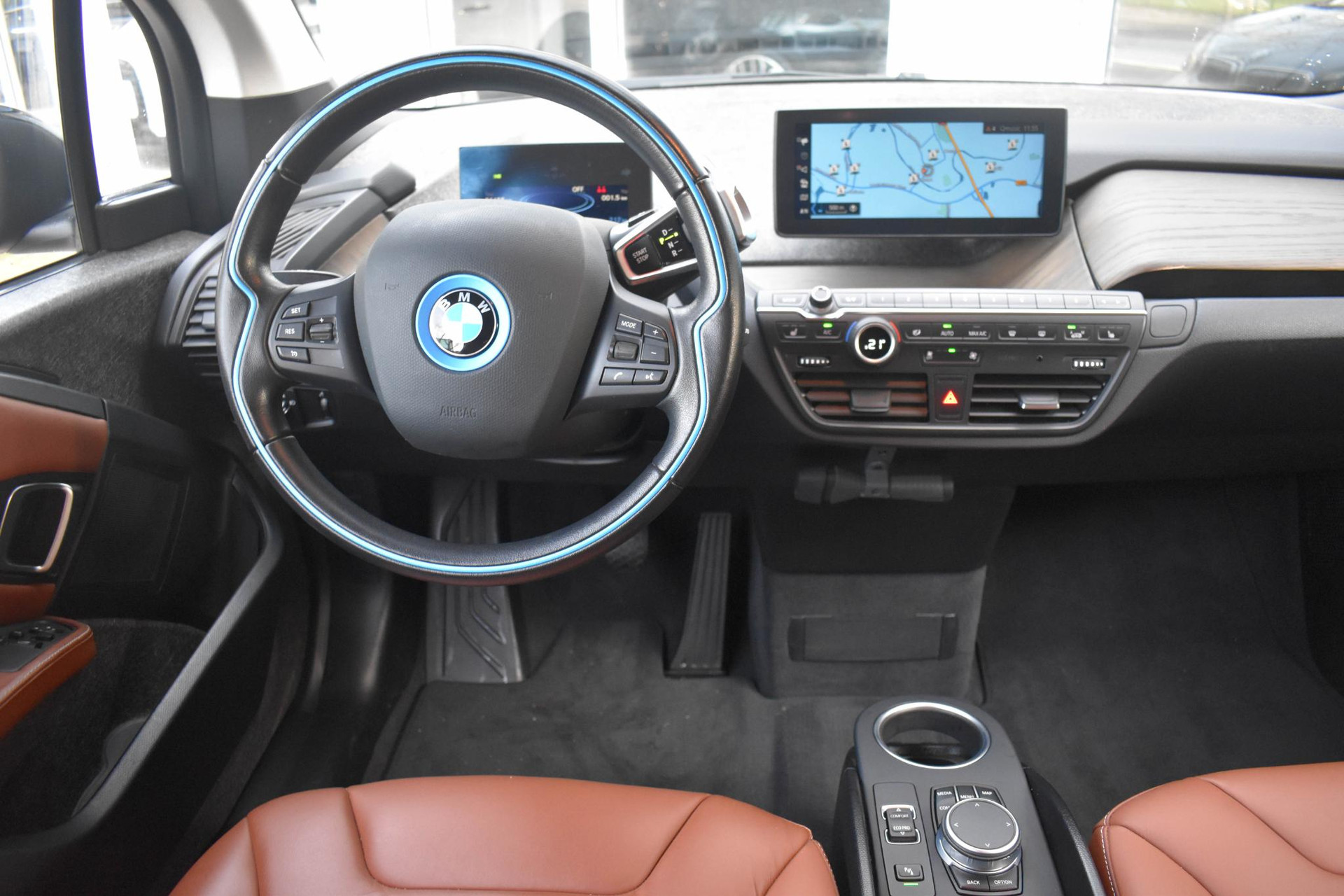 50369348-1.jpg