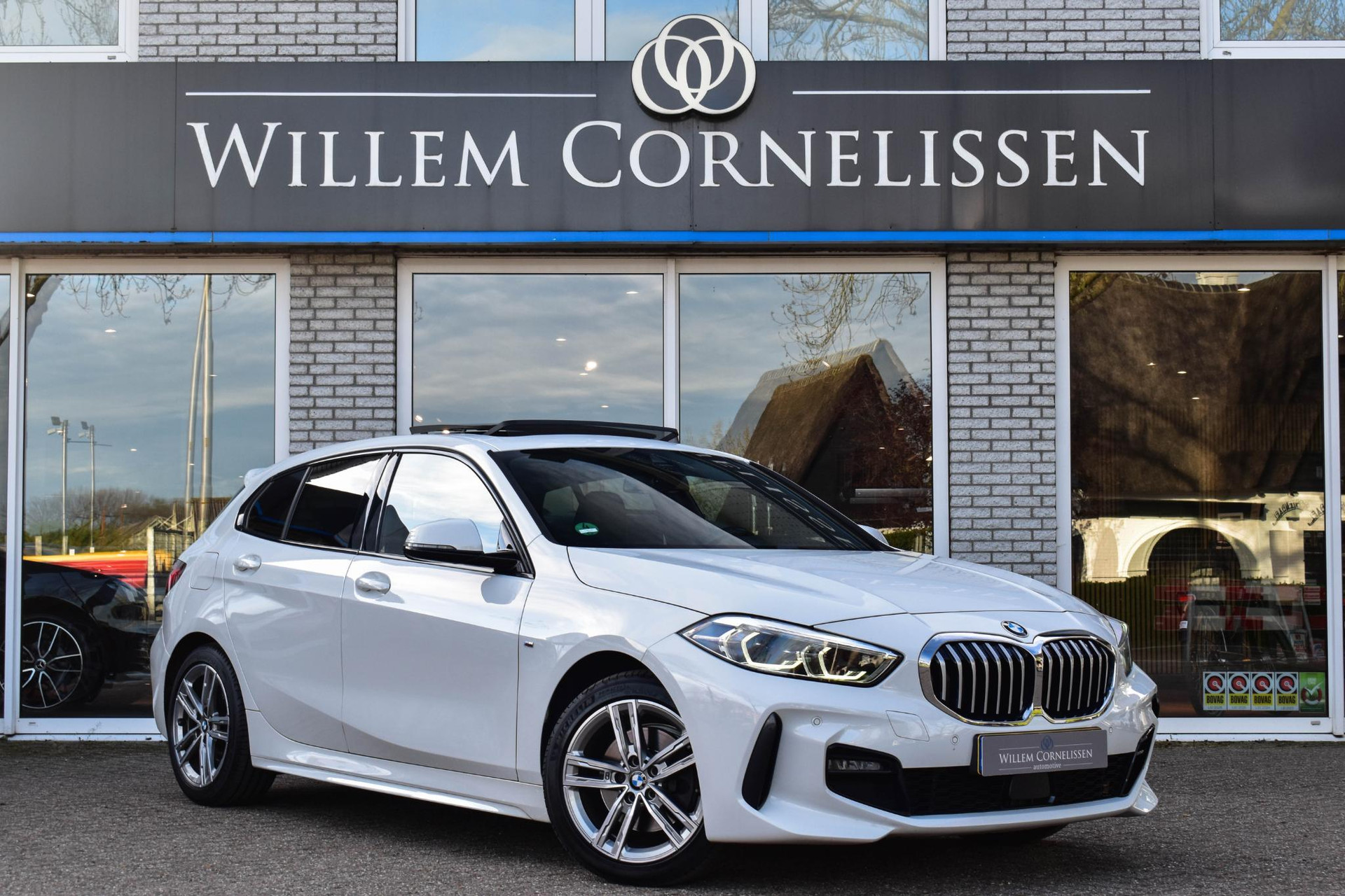 52900798