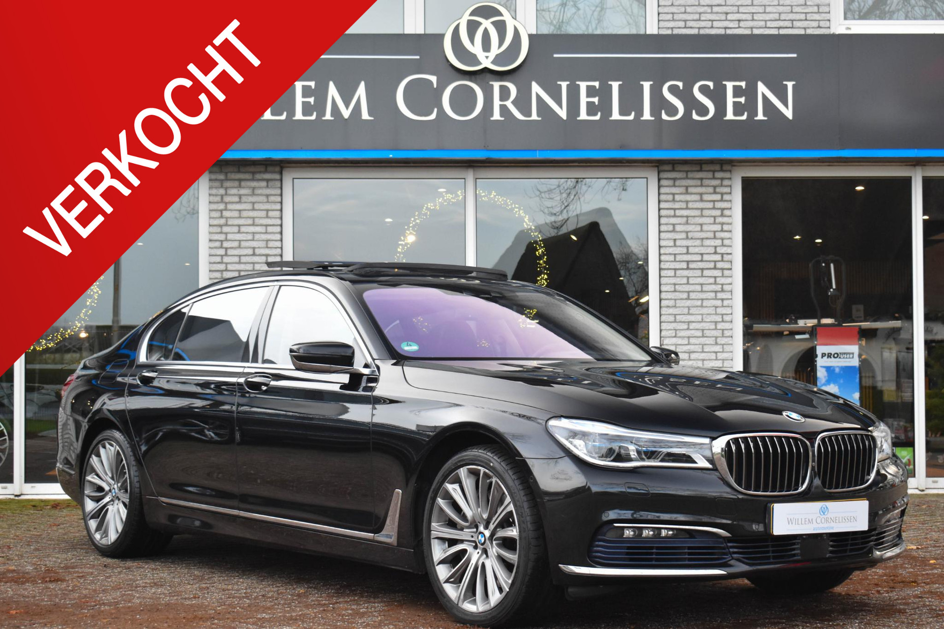 53068736