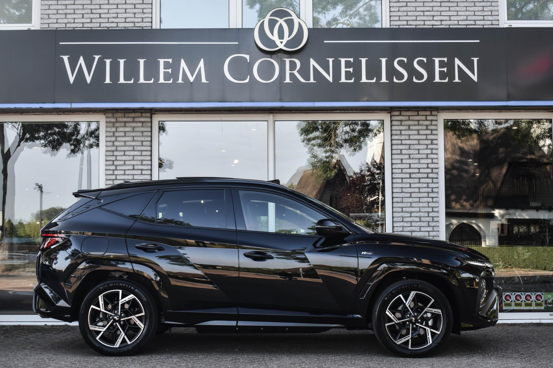 54623047-2.jpg