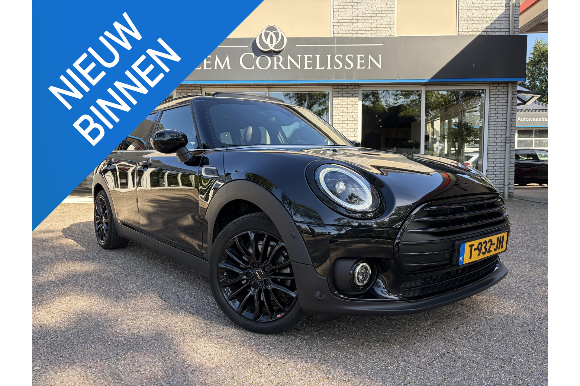 56277034-56.jpg