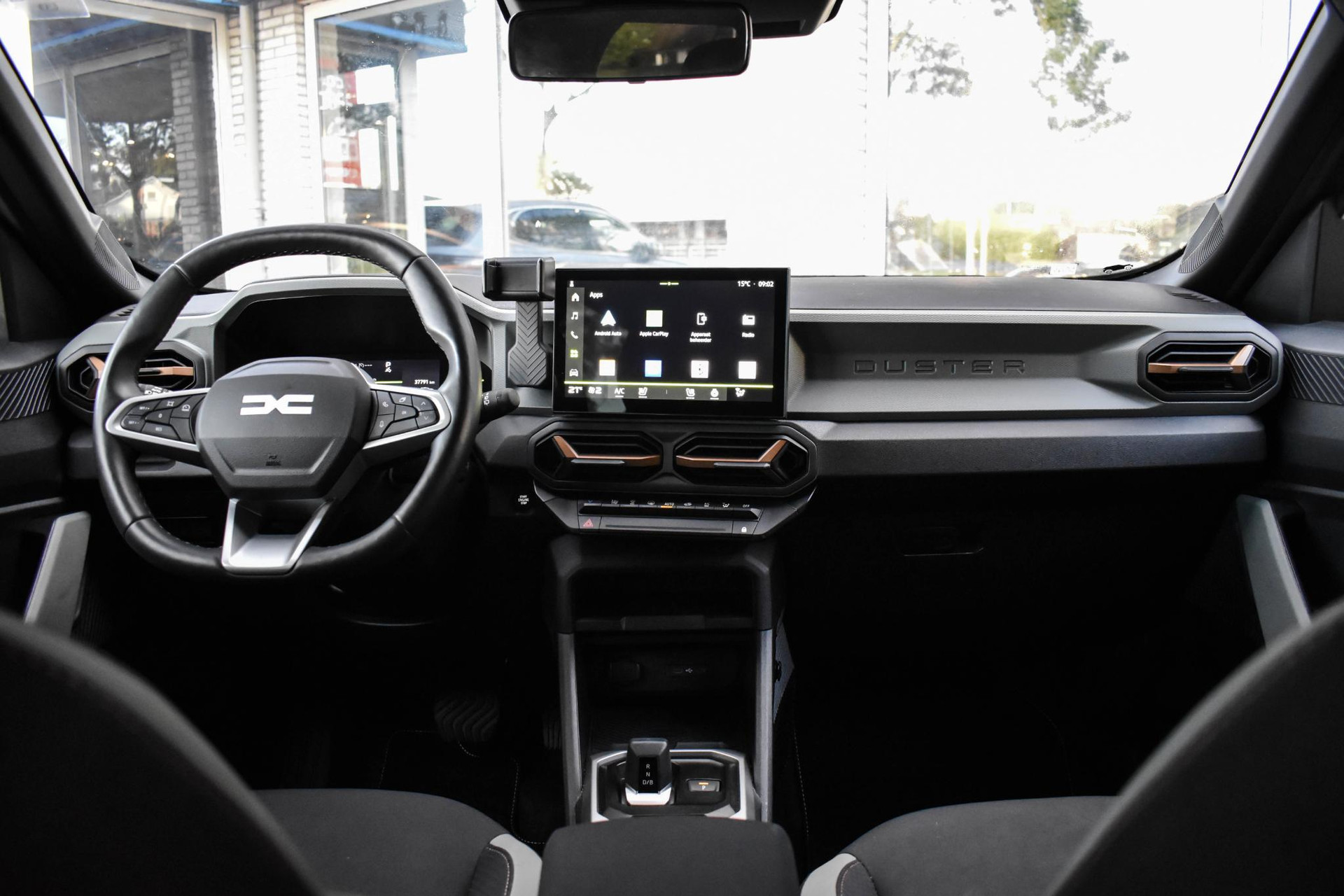56409833-1.jpg